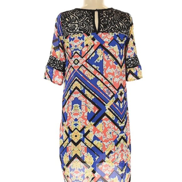 Socialite lace yoke geo print short sleeve dress S - Picture 2 of 3